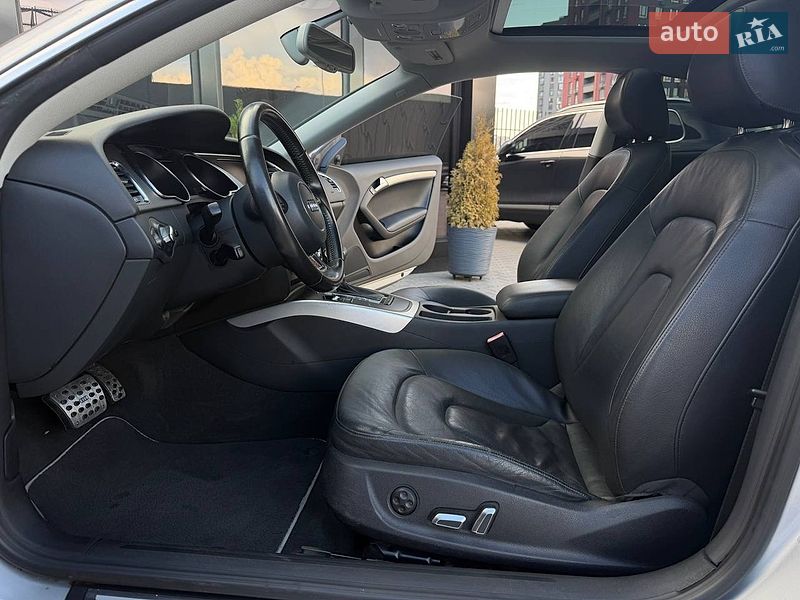 Купе Audi A5 2012 в Києві