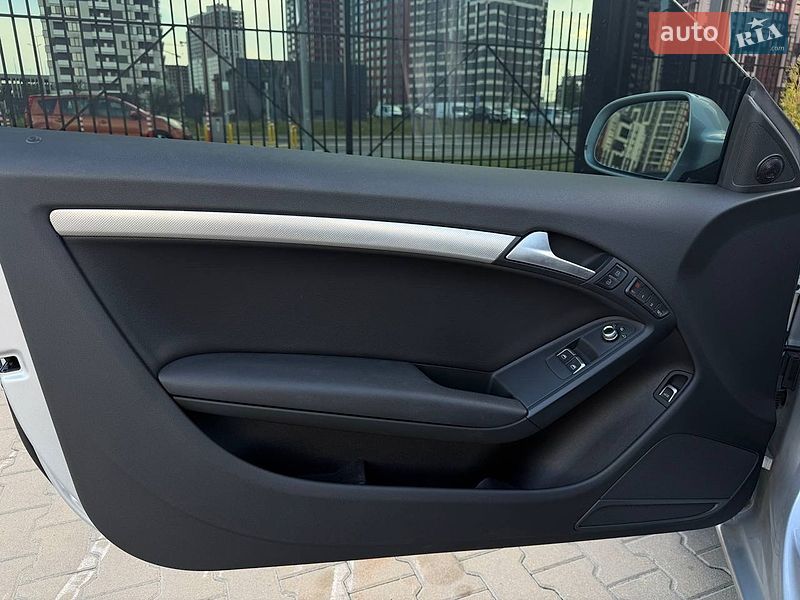 Купе Audi A5 2012 в Києві