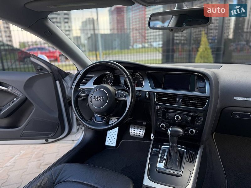 Купе Audi A5 2012 в Києві