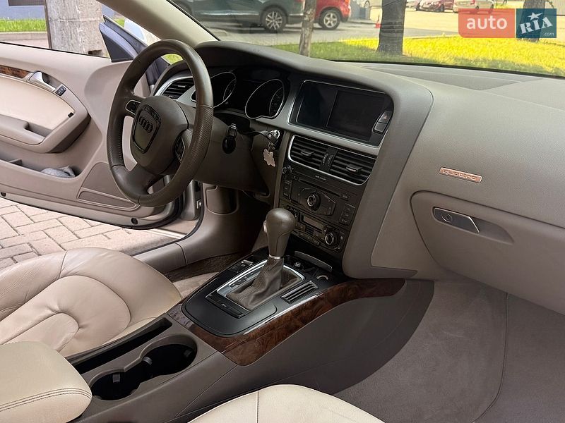 Купе Audi A5 2010 в Киеве
