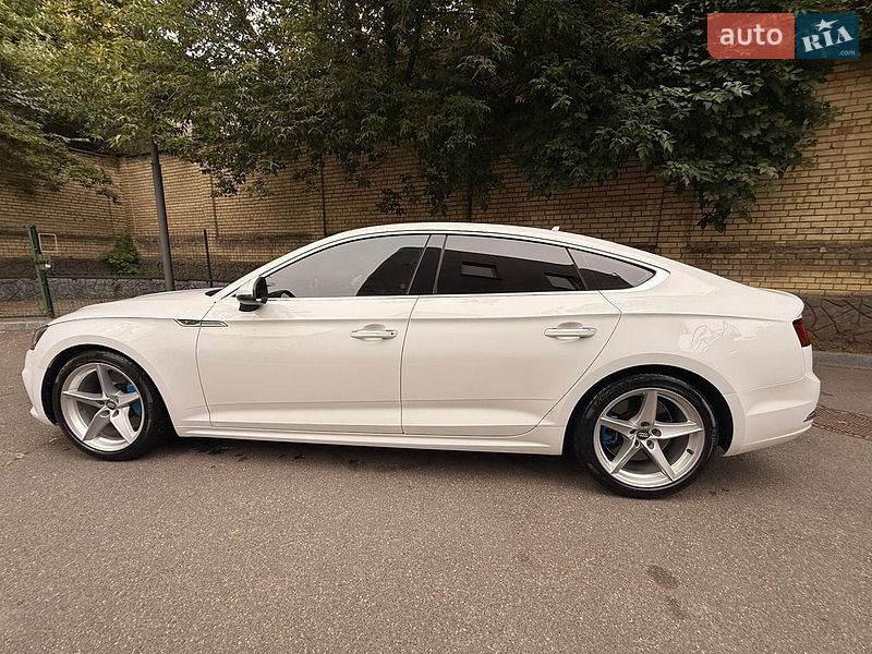 Купе Audi A5 2019 в Києві