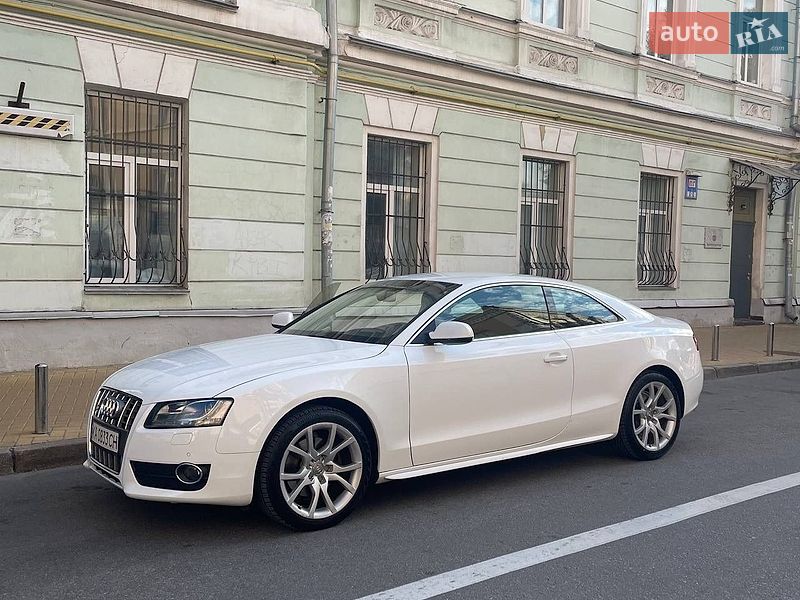Купе Audi A5 2010 в Киеве
