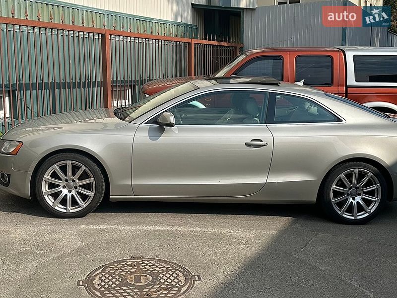 Купе Audi A5 2011 в Киеве