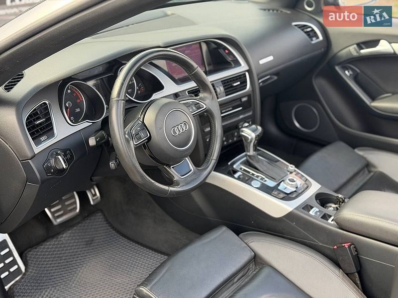 Кабріолет Audi A5 2014 в Києві