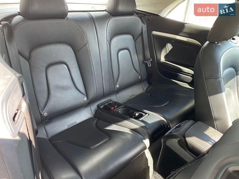 Кабріолет Audi A5 2014 в Львові