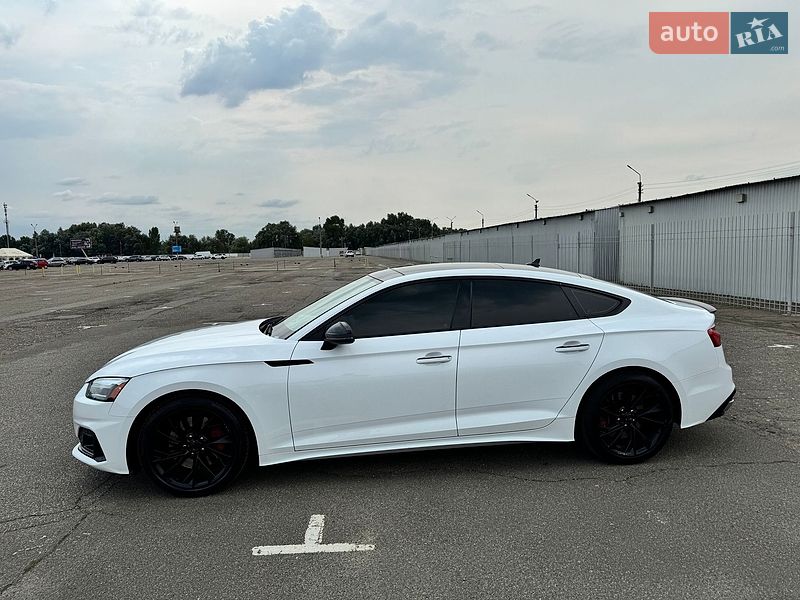 Лифтбек Audi A5 2020 в Киеве