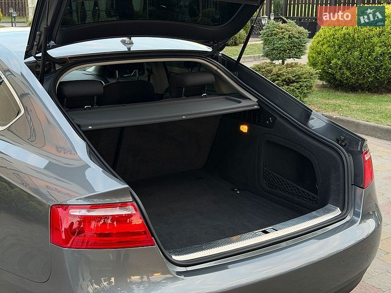 Купе Audi A5 2014 в Стрию