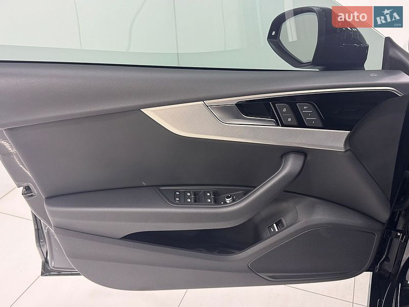 Лифтбек Audi A5 2024 в Одессе