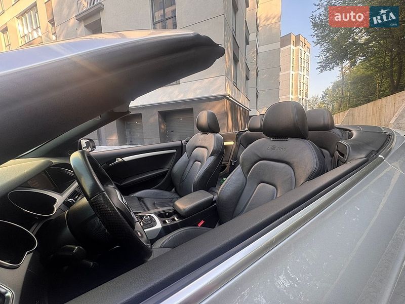 Кабриолет Audi A5 2011 в Ивано-Франковске