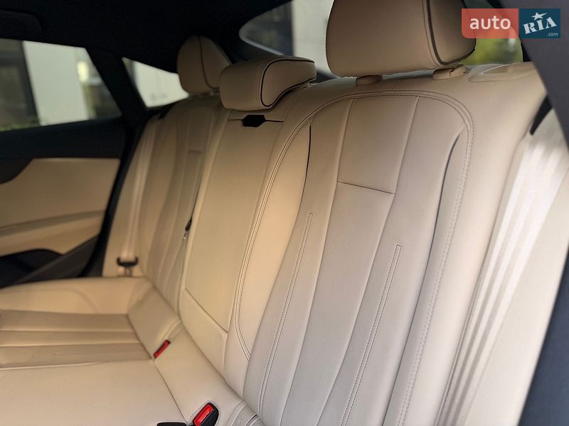 Лифтбек Audi A5 2023 в Киеве