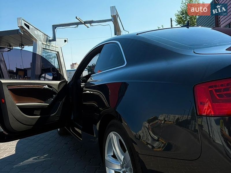 Купе Audi A5 2013 в Киеве