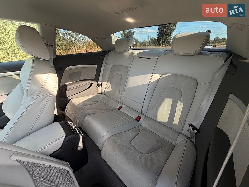 Купе Audi A5 2009 в Києві