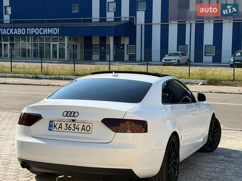 Купе Audi A5 2013 в Киеве