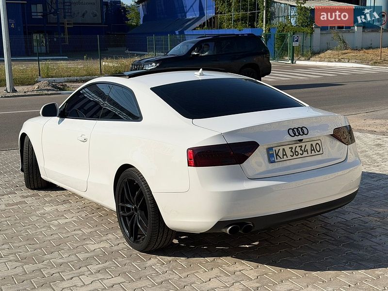 Купе Audi A5 2013 в Киеве