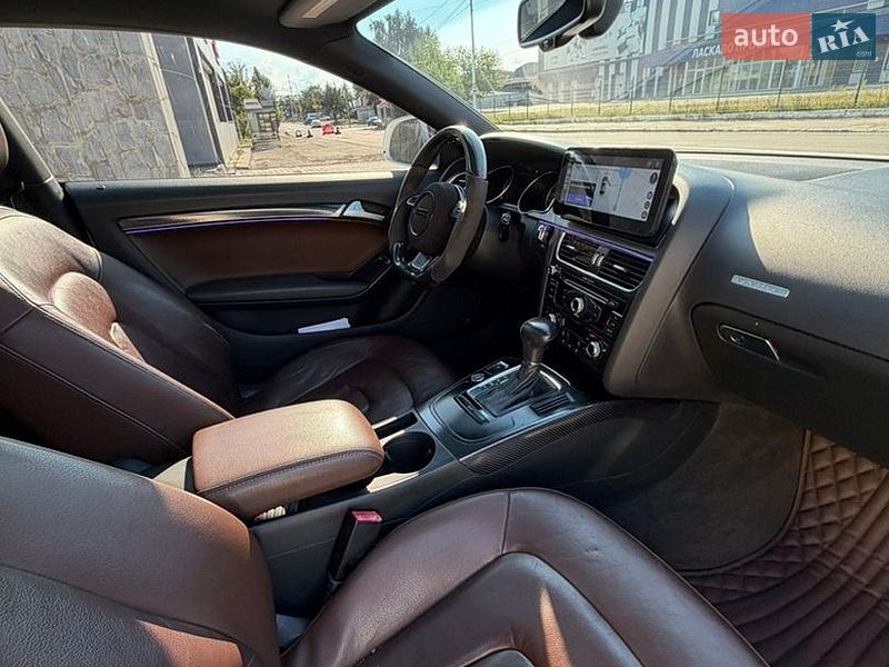 Купе Audi A5 2013 в Киеве