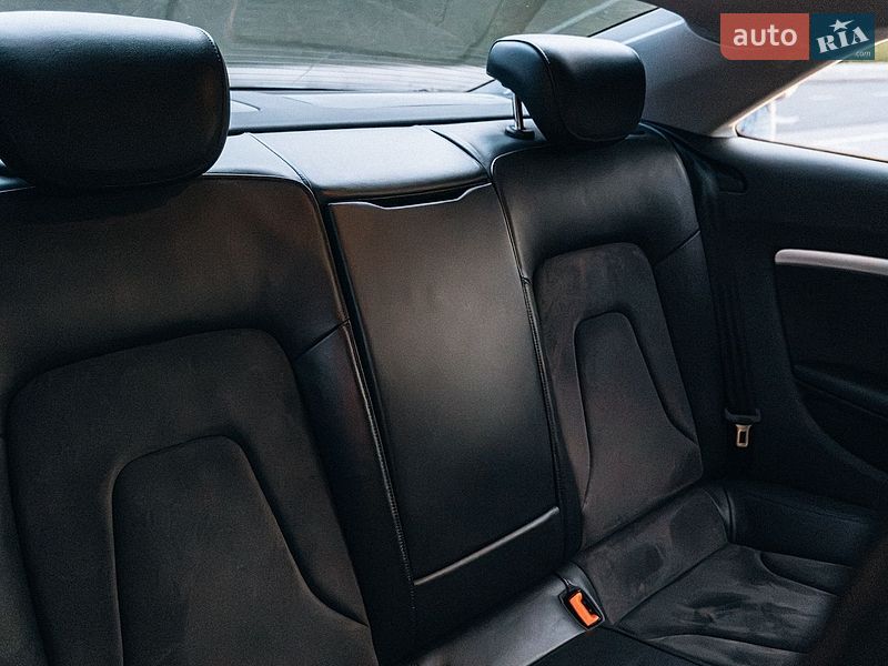 Купе Audi A5 2011 в Києві