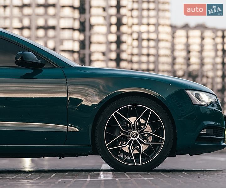 Купе Audi A5 2011 в Києві