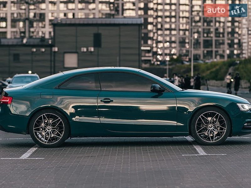 Купе Audi A5 2011 в Києві