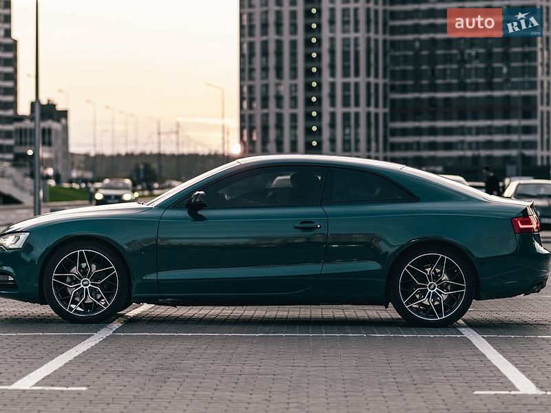 Купе Audi A5 2011 в Києві