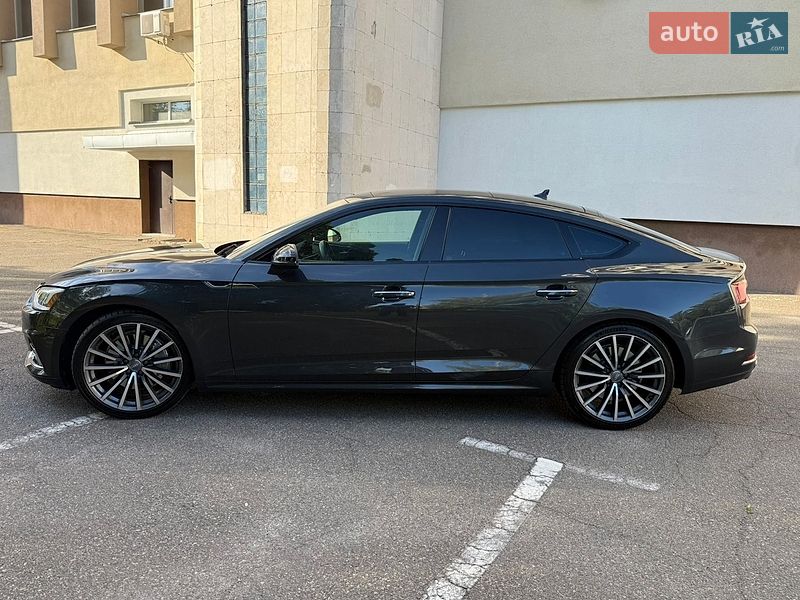 Купе Audi A5 2018 в Киеве