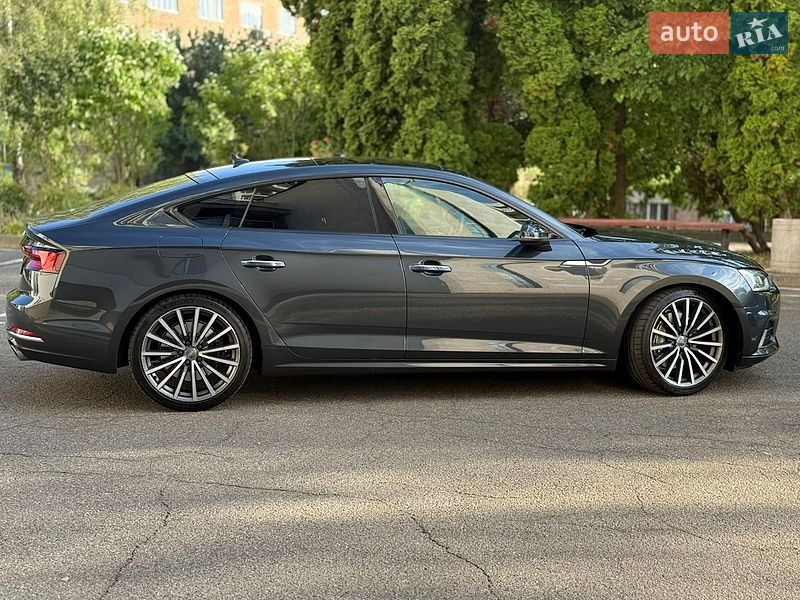 Купе Audi A5 2018 в Киеве