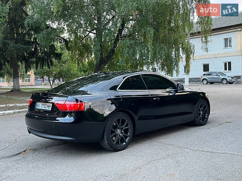 Купе Audi A5 2011 в Смеле