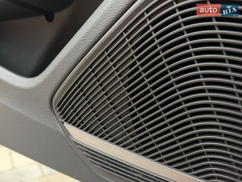 Купе Audi A5 2023 в Львове
