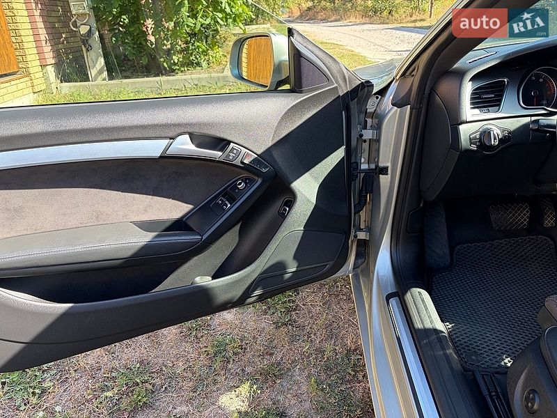 Купе Audi A5 2012 в Киеве
