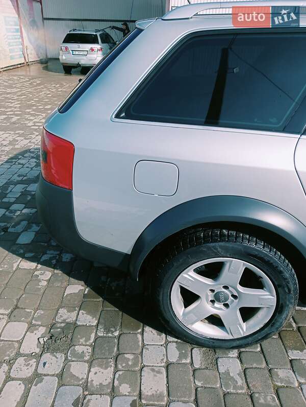 Универсал Audi A6 Allroad 2001 в Хотине