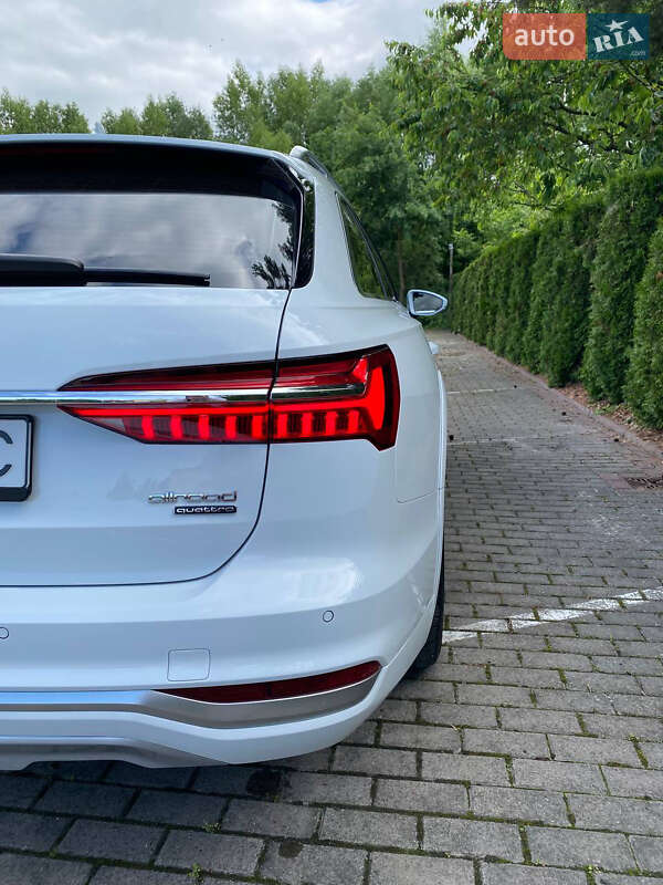 Универсал Audi A6 Allroad 2020 в Львове