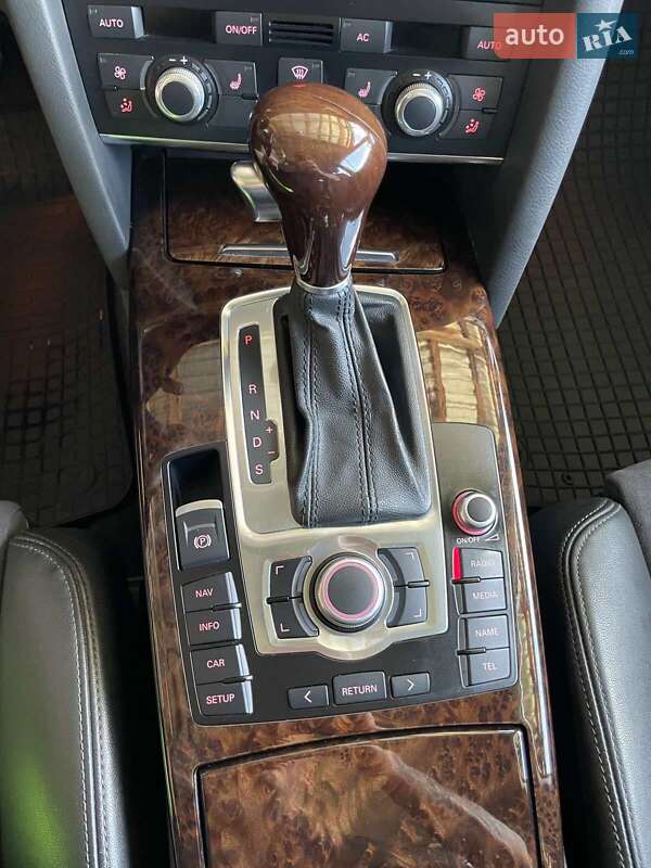 Универсал Audi A6 Allroad 2011 в Первомайске
