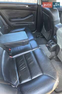 Универсал Audi A6 Allroad 2000 в 