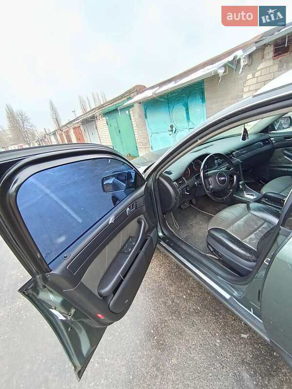 Универсал Audi A6 Allroad 2002 в Вараше