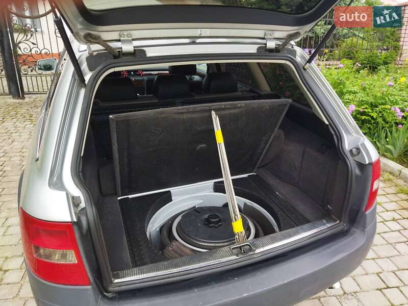 Универсал Audi A6 Allroad 2003 в Борщеве