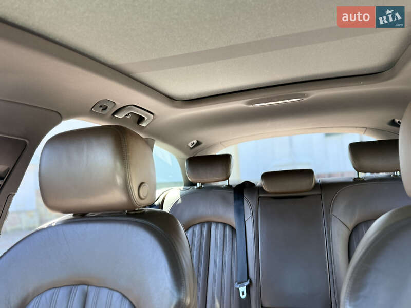 Универсал Audi A6 Allroad 2012 в Вараше