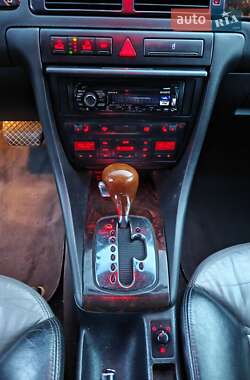 Универсал Audi A6 Allroad 2001 в 