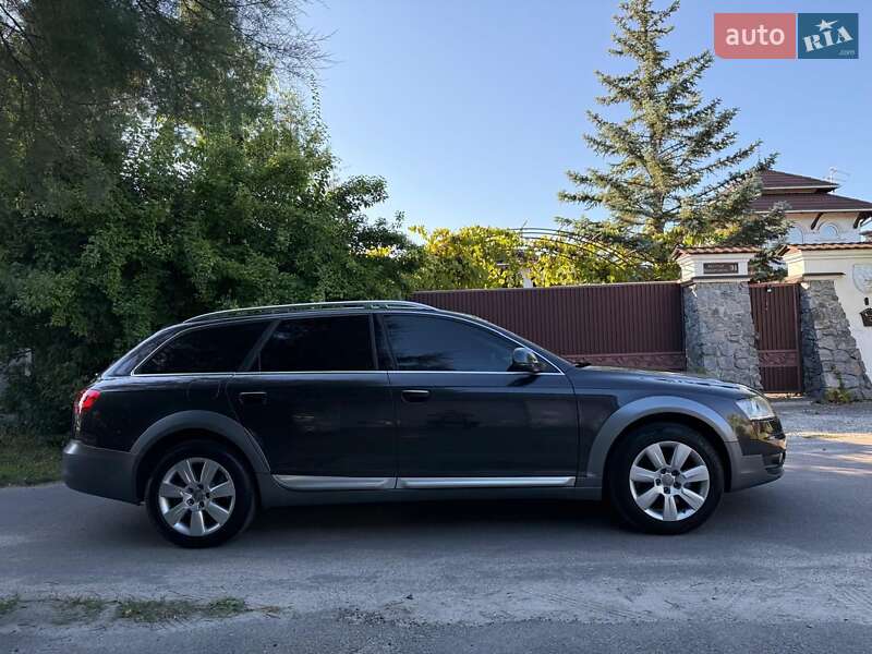 Audi A6 Allroad 2011