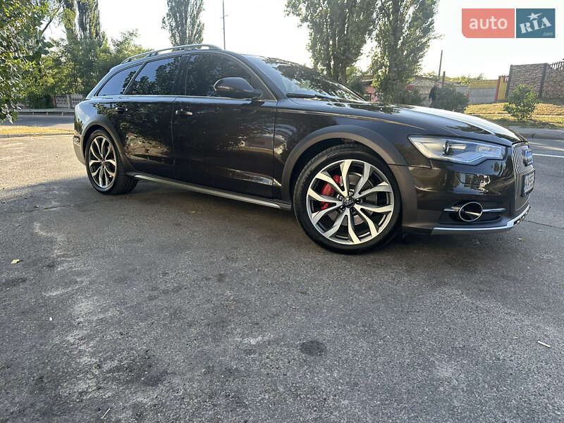 Audi A6 Allroad 2012