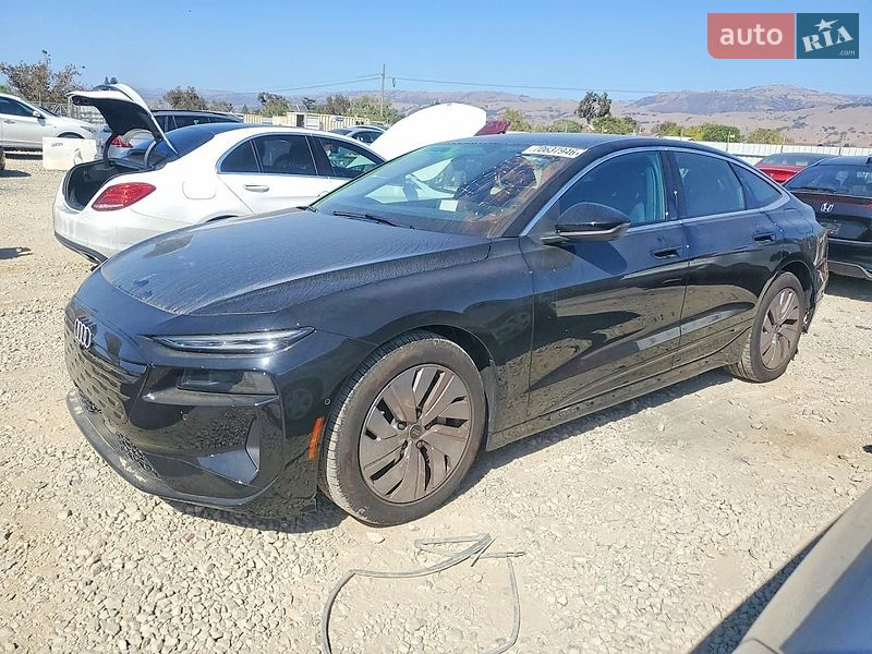 Универсал Audi A6 e-tron 2025 в Львове