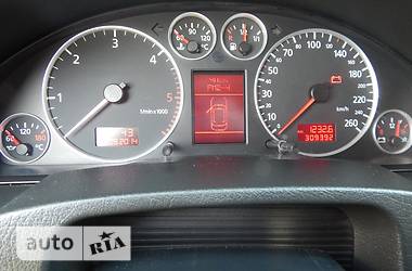 Универсал Audi A6 2002 в 