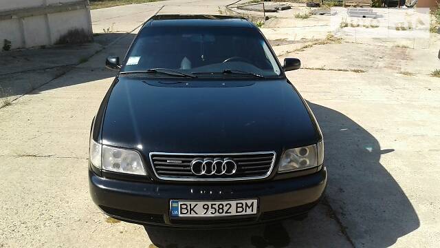 Седан Audi A6 1995 в Ровно