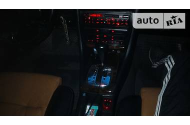 Универсал Audi A6 2001 в 
