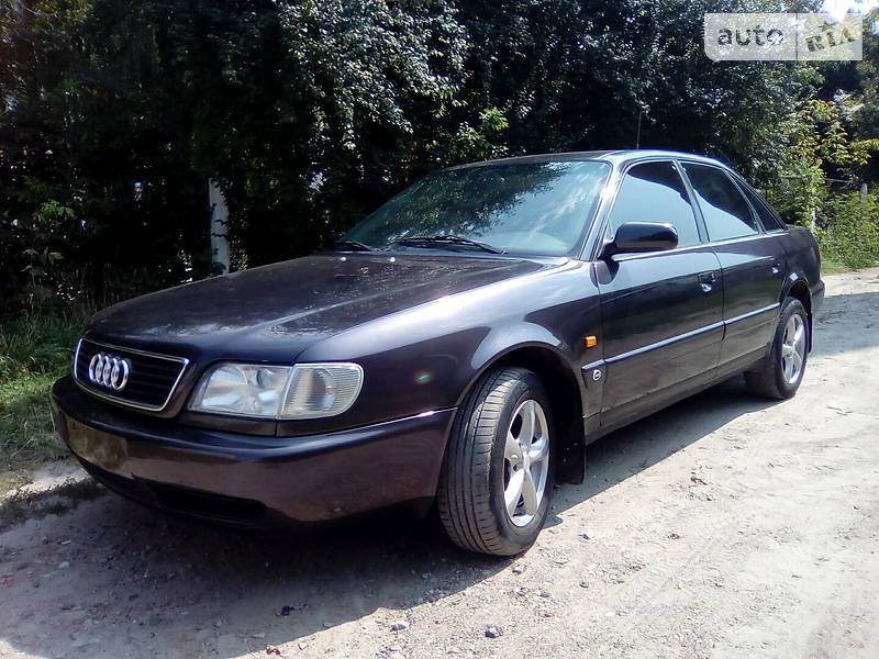 Седан Audi A6 1996 в Чорткові