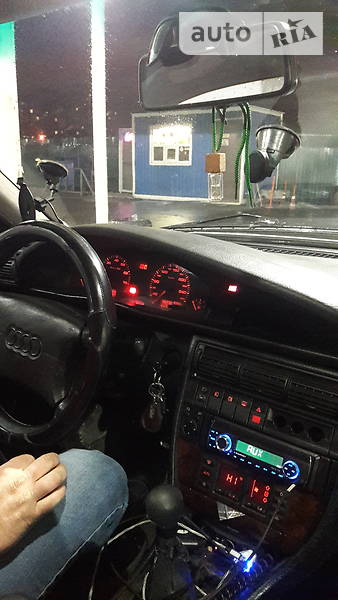 Седан Audi A6 1995 в Киеве
