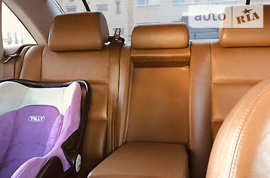 Седан Audi A6 2005 в 