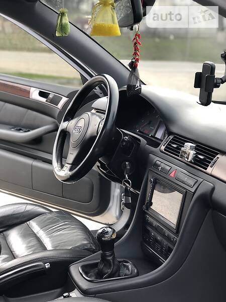 Седан Audi A6 2001 в 