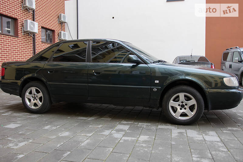 Седан Audi A6 1997 в Стрию