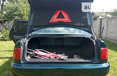 Седан Audi A6 1995 в 