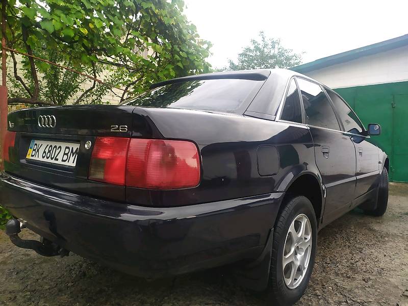 Седан Audi A6 1996 в Рівному