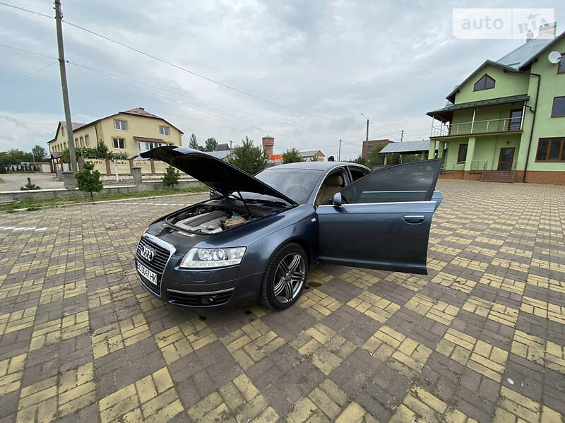 Седан Audi A6 2004 в Самборе